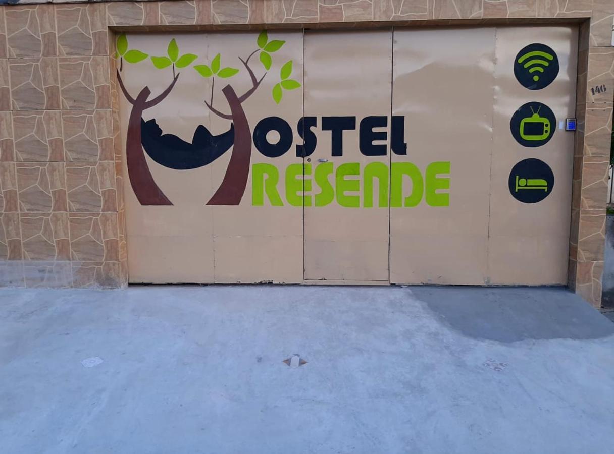 Hostel Резенді Екстер'єр фото