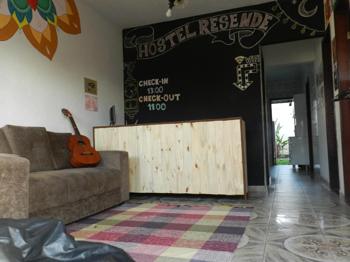 Hostel Резенді Екстер'єр фото